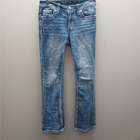 Miss Me Denim Low Rise Bootcut Jeans Wing Pocket Western Medium Wash Blue SZ 26 - Picture 2 of 11